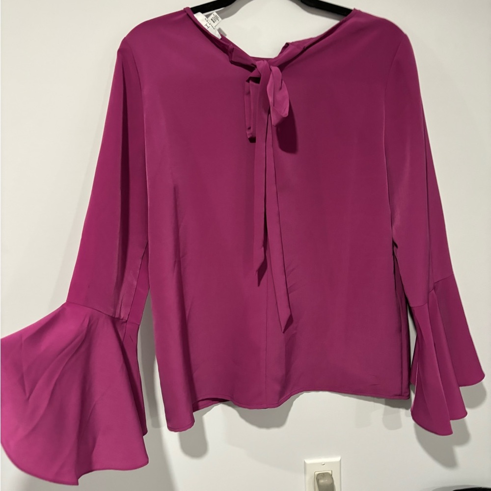 H   Halston blouse